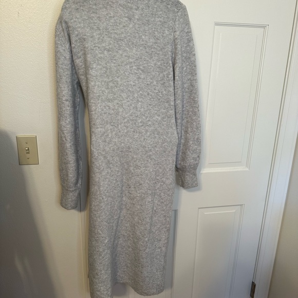 Isabel Maternity Gray Sweater Dress Size Medium - Picture 8 of 13